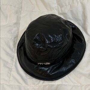 Steve Madden Shiny Black Bucket Hat Never worn